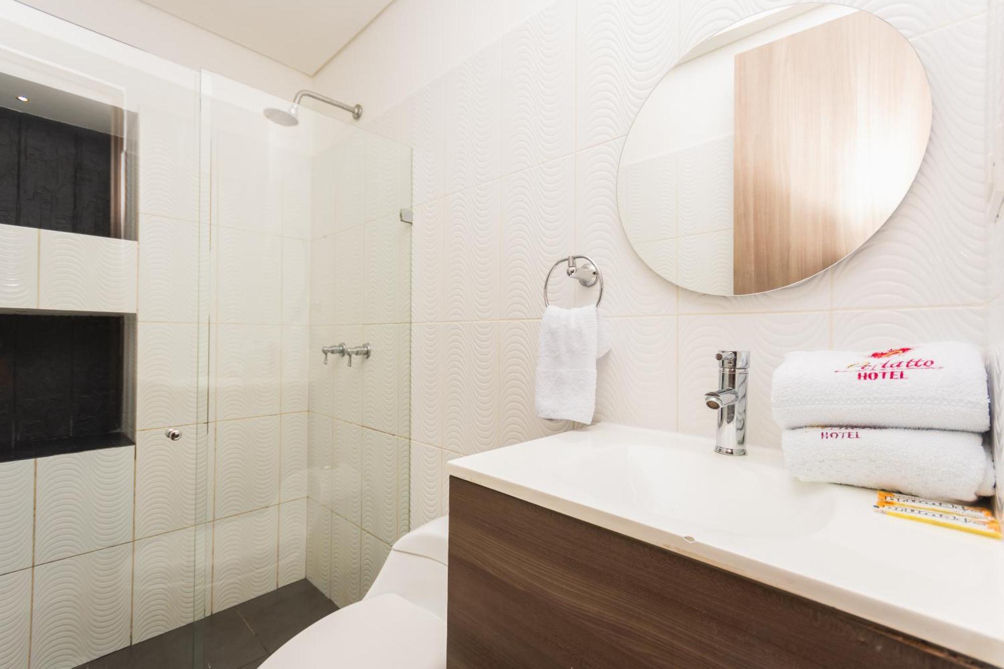 Hotel Perlatto Бейо Екстериор снимка